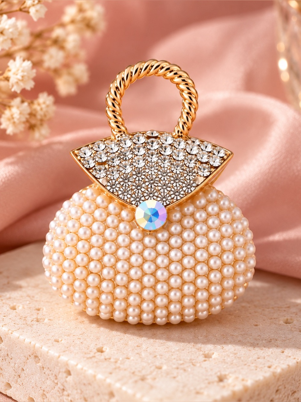 Elegant Pearl Mini Handbag Brooch